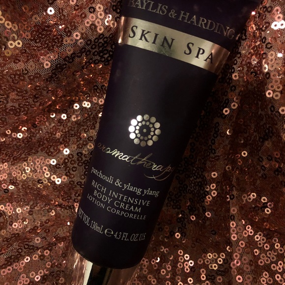 Baylis & Harding - Picture 3 of 3